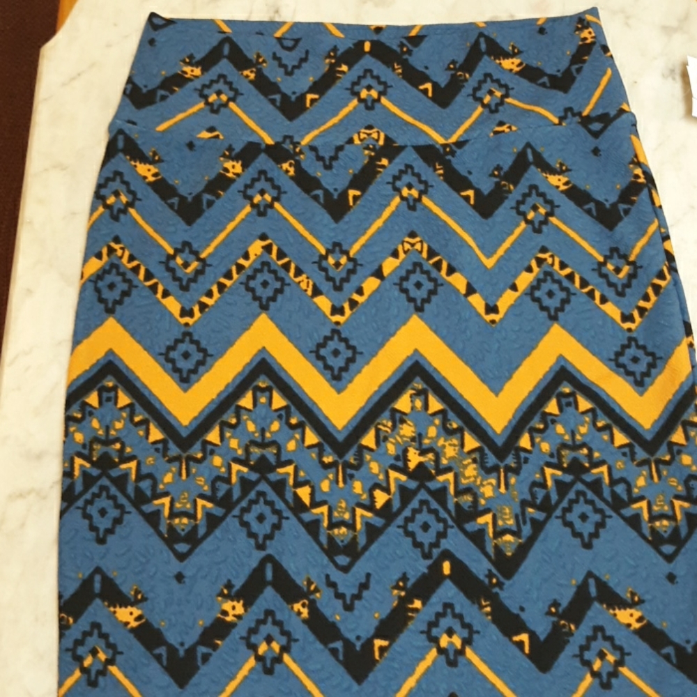 LuLaRoe skirt